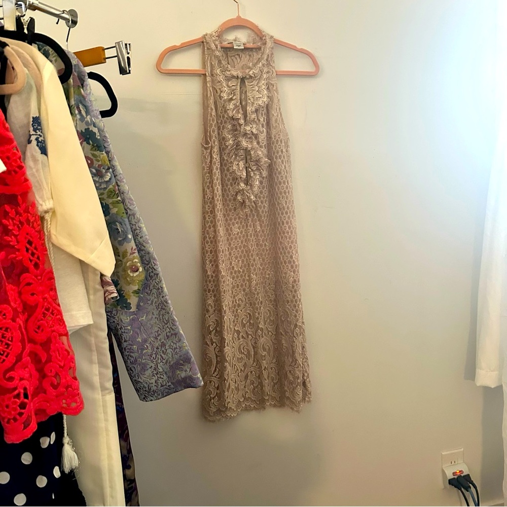 18” Bust, 12 Diane Von Furstenberg , Dusty Lilac soft Lace  Dress
